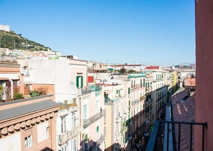 Barbaja Suites In Street Toledo 205 Nápoles Bed and breakfast